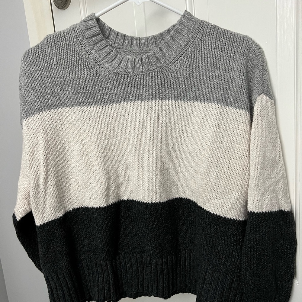 American eagle sweater